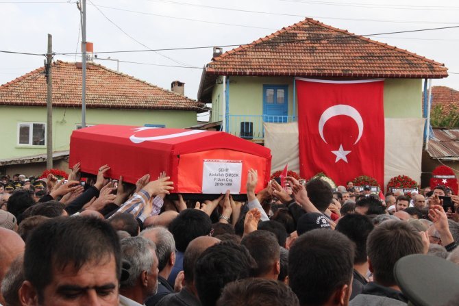 konyali-sehit-son-yolculuguna-ugurlandi-3.jpg
