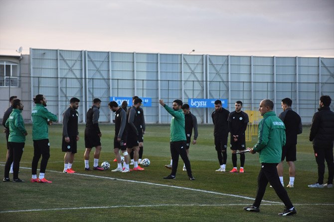 konyaspor-antrenman-2.jpg