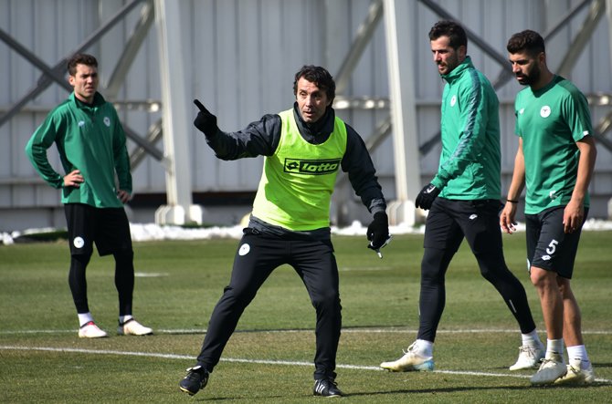 konyaspor-bulent-korkmaz-3.jpg