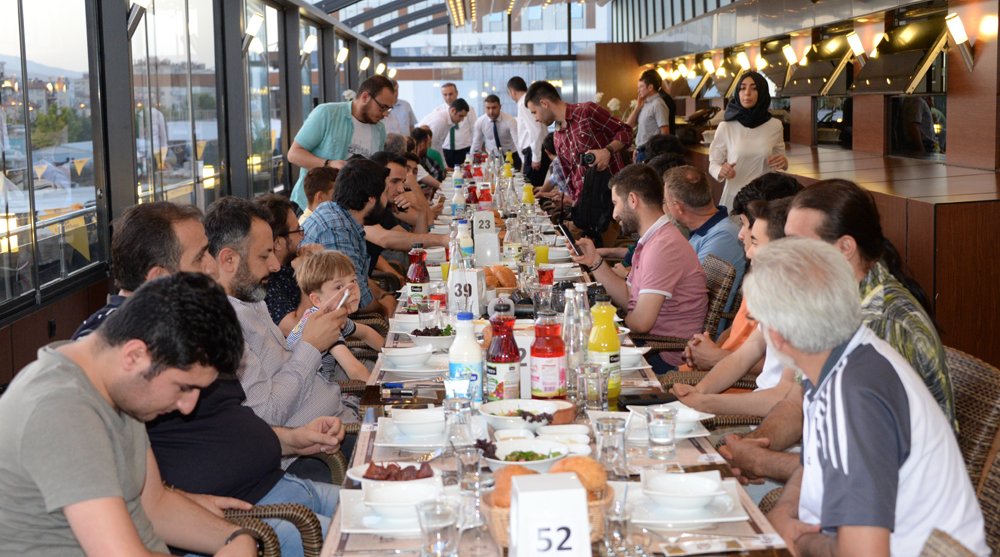 konyaspor-iftar2-001.jpg