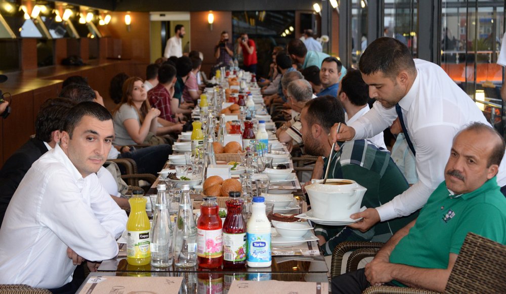 konyaspor-iftar4-001.jpg