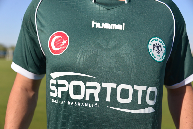 konyaspor-yeni-sezon-forma2.png