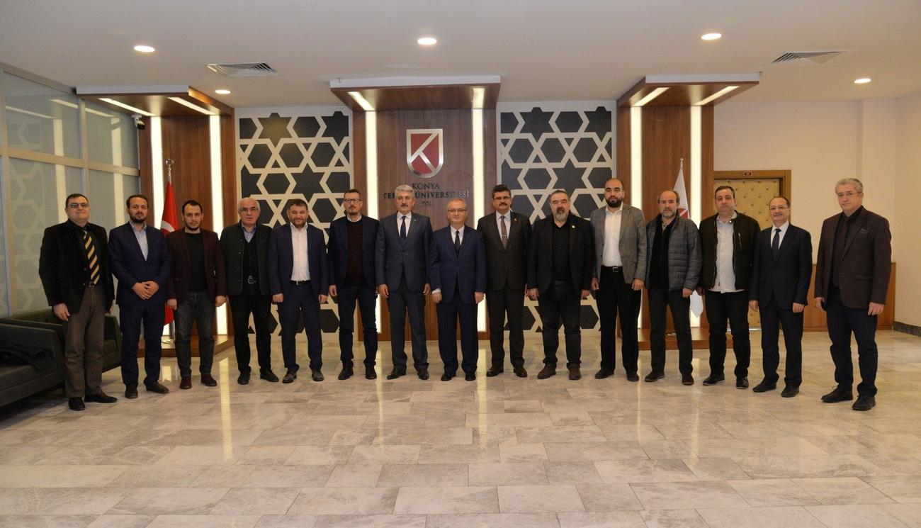 ktun-rektoru-prof-dr-babur-ozcelik-konya-gazeteciler-cemiyeti-yonetim-kurulu-uyeleriyle-bir-araya-geldi-2.jpeg