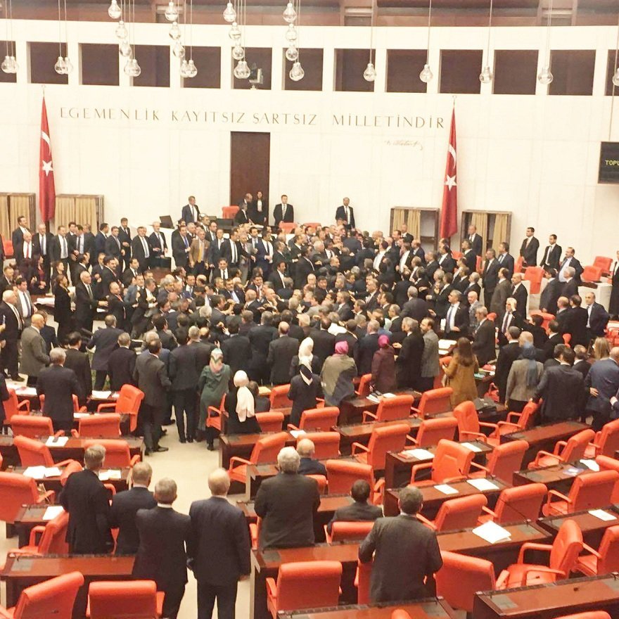 meclis-004.jpg
