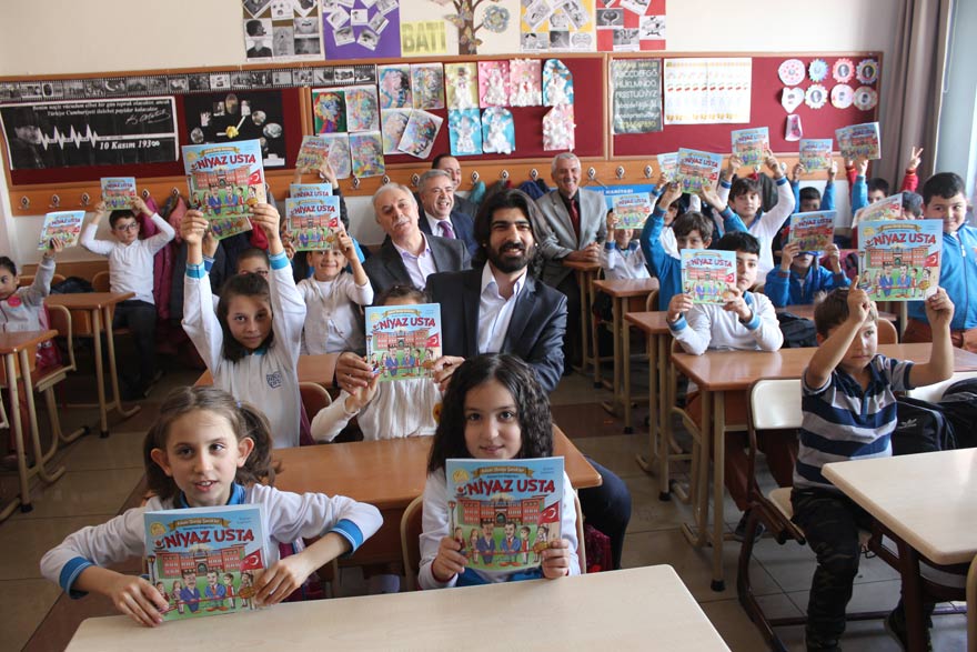 meram-niyaz-usta-ilkokulu-koridor-kitapligi-acilisi-13.jpg