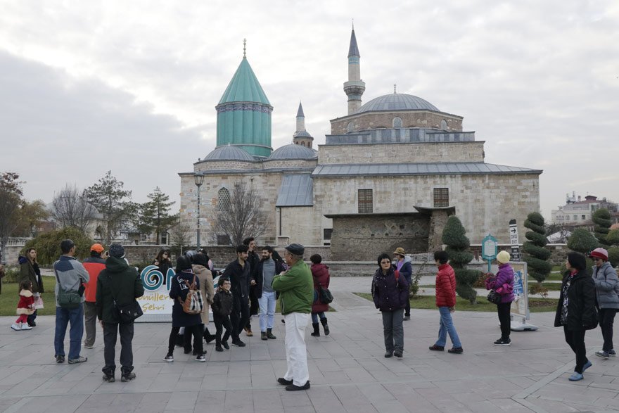 mevlana-ziyaretci-(10).jpg