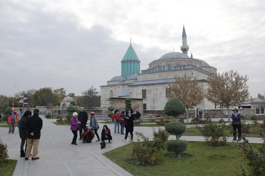 mevlana-ziyaretci-(9).jpg
