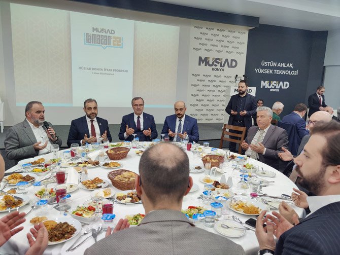 musiad-konya-iftar-10.jpg