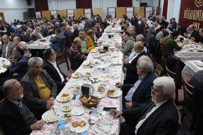 musiad-konya-iftar-9.jpg