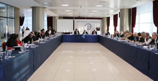 ozturk,-dekanlarla-ve-bolum-baskanlariyla-bir-araya-geldi.jpg ozturk,-dekanlarla-ve-bolum-baskanlariyla-bir-araya-geldi.jpg