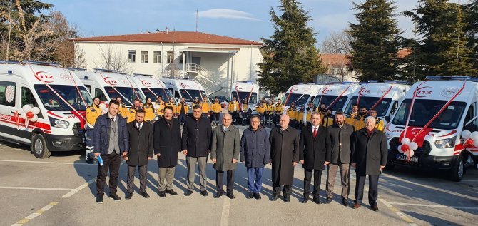 saglik-bakanligindan-konyaya-9-yeni-ambulans-1.jpg