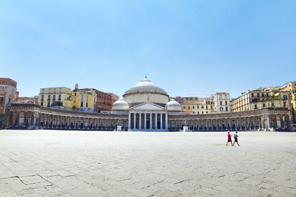 san-francesco-di-paola-kilisesi-ve-piazza-del-plebiscito---napoli.jpg