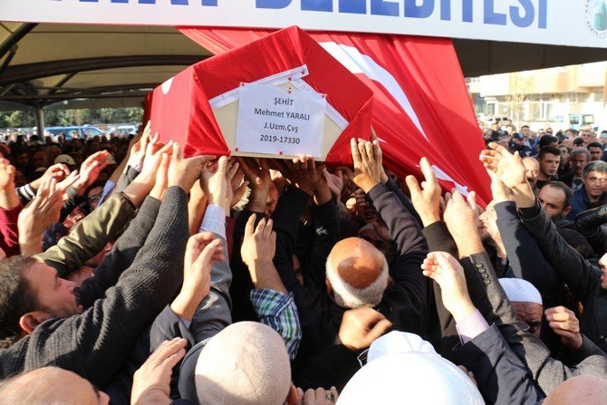 sehit-yarali-dualarla-son-yolculuguna-ugurlandi.jpg