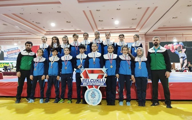 selcuklu-belediyespordan-madalya-sov.jpg