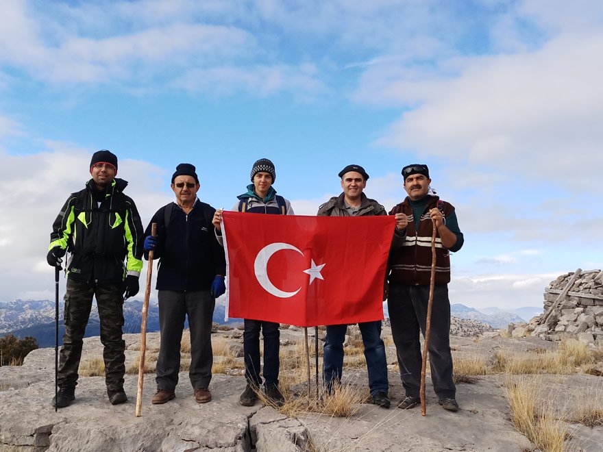 seydisehirli-dagcilar-tinaztepe-daglarina-tirmandi-(2).jpg