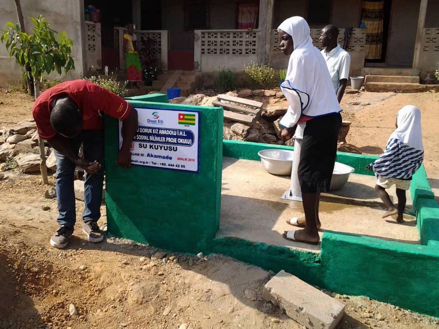 sukru-doruk-afrika-su-kuyusu-2.jpg