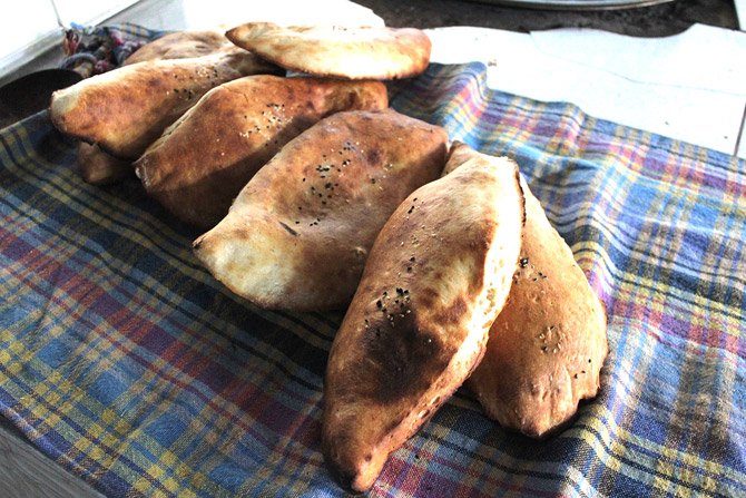 tandir-ekmegi-konyada-yasatiliyor-8.jpg
