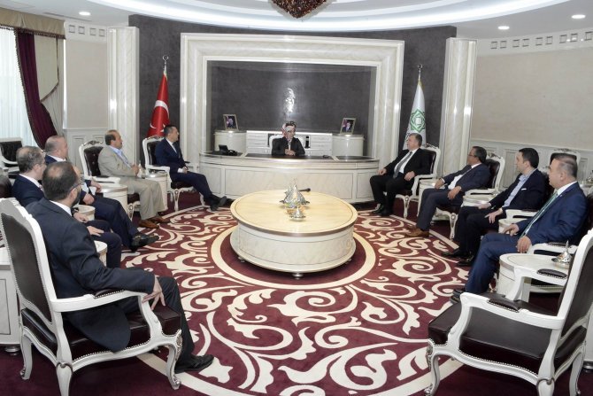 toru,-konyaspor-yonetimini-agirladi.jpg toru,-konyaspor-yonetimini-agirladi.jpg