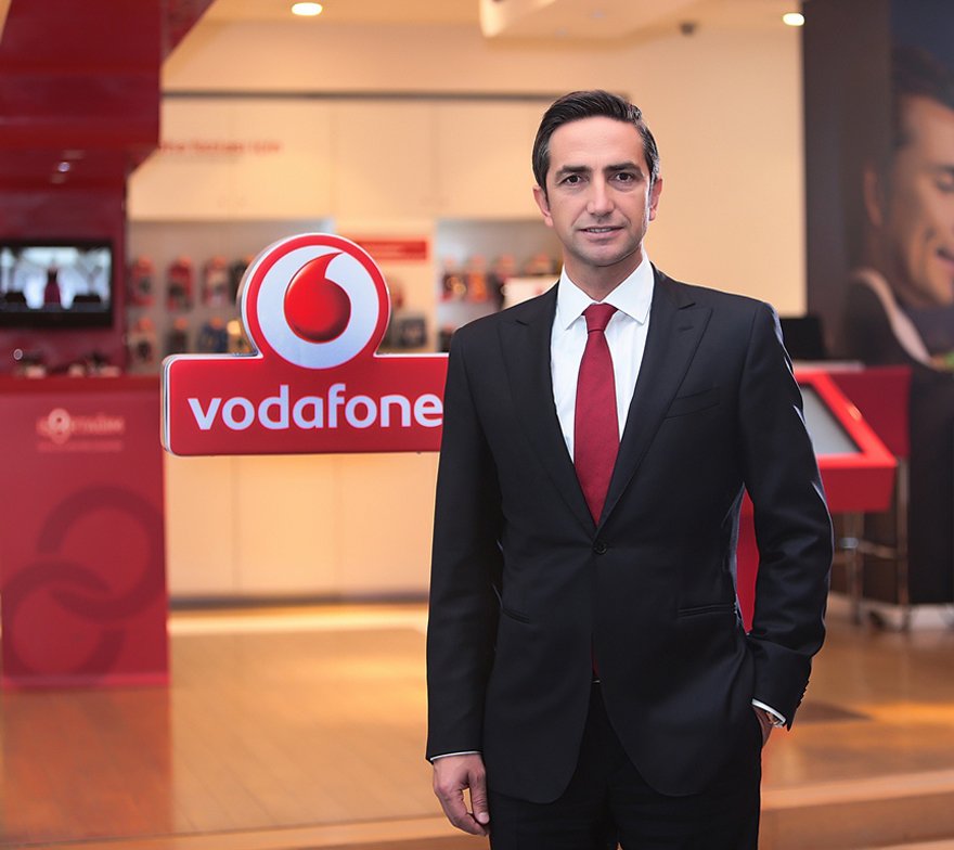 vodafone-turkiye-icra-kurulu-baskan-yardimcisi-engin-aksoy.jpg