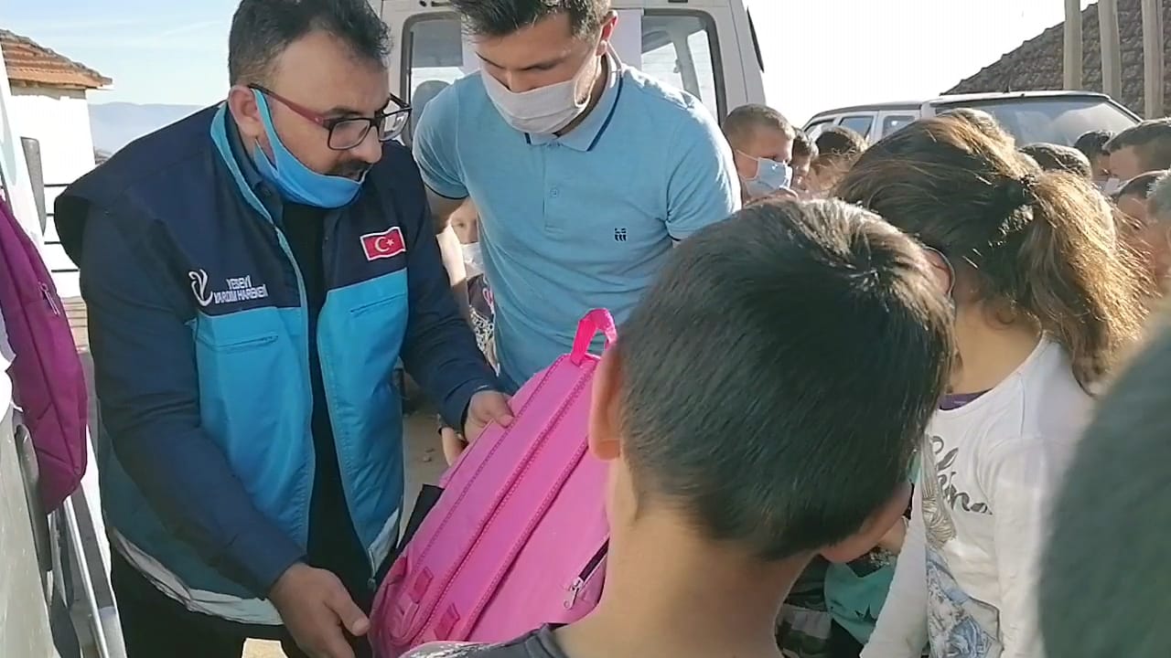 yesevi-derneginden-yurtdisindaki-turk-koylerine-yardim-2.jpeg